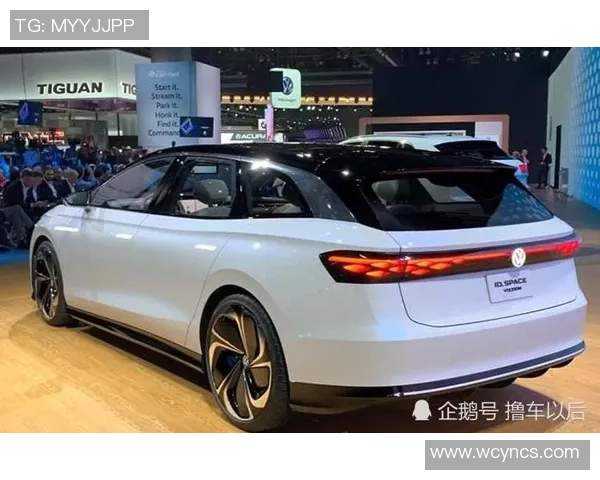 足球与车标的奇妙结合探讨运动与汽车文化的交融之美